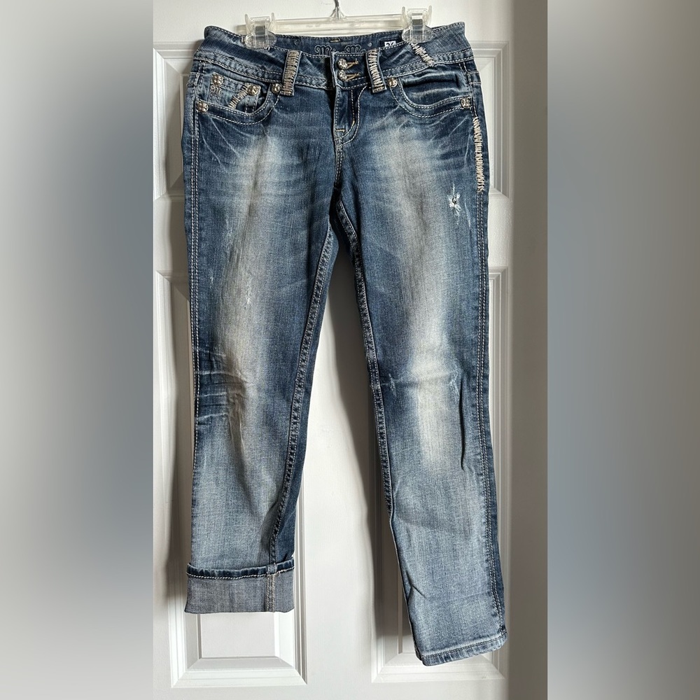 Miss Me Crop Jeans, size 26